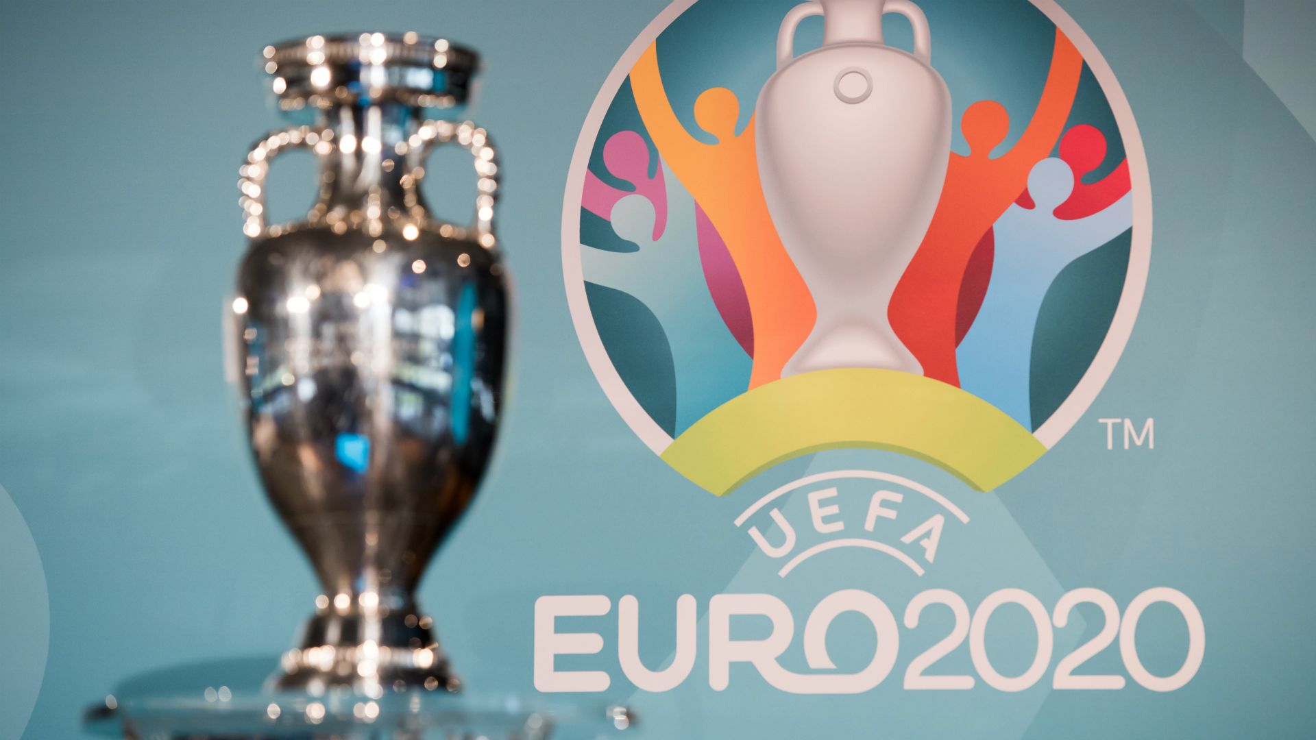Giải bóng đá EURO là gì? | EURO tổ chức mấy năm một lần?