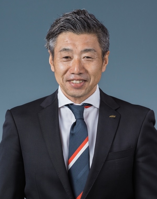 Huấn luyện viên: Takuya Takagi